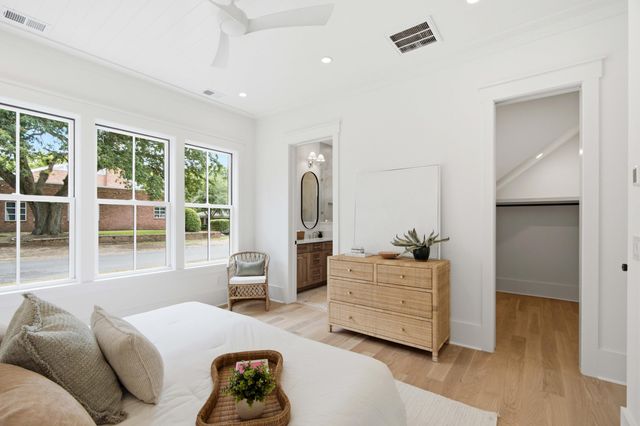 6 Vincent Drive, Mount Pleasant, SC 29464