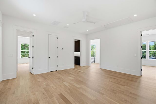 6 Vincent Drive, Mount Pleasant, SC 29464
