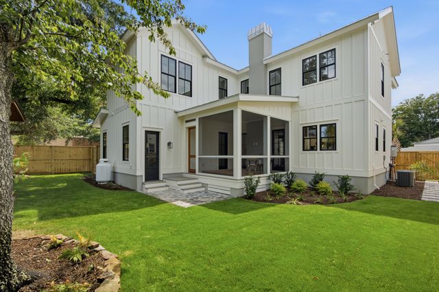 6 Vincent Drive, Mount Pleasant, SC 29464