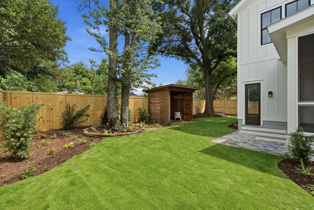 6 Vincent Drive, Mount Pleasant, SC 29464