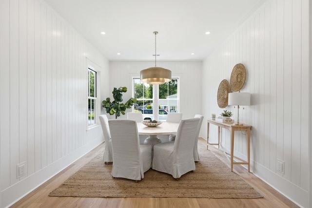 6 Vincent Drive, Mount Pleasant, SC 29464