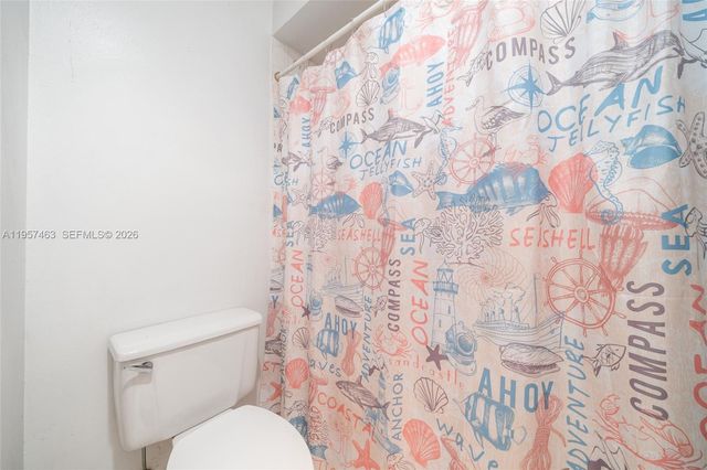 6442 NW 170th Ter, Hialeah, FL 33015