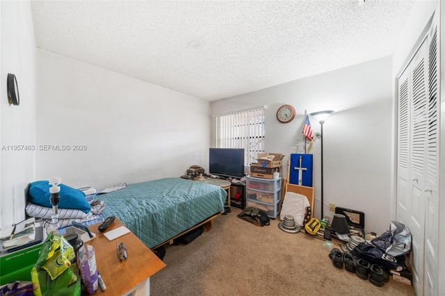 6442 NW 170th Ter, Hialeah, FL 33015