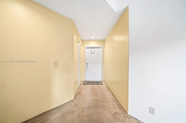 6442 NW 170th Ter, Hialeah, FL 33015