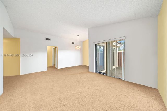 6442 NW 170th Ter, Hialeah, FL 33015