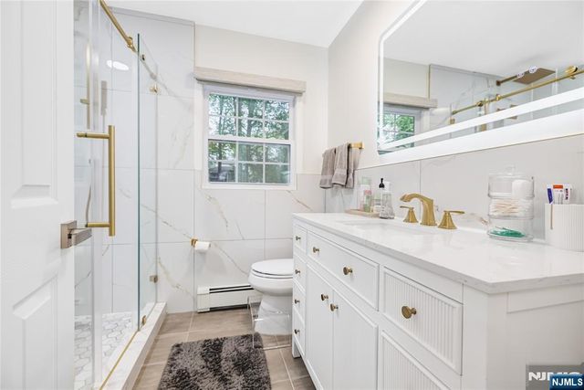 15 Kings Court, Woodcliff Lake, NJ 07677