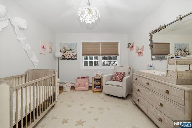 15 Kings Court, Woodcliff Lake, NJ 07677