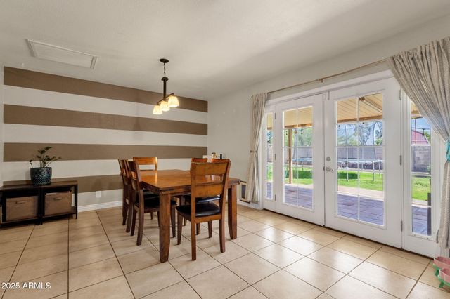 3011 S EXTENSION Road, Mesa, AZ 85210