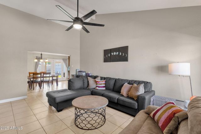 3011 S EXTENSION Road, Mesa, AZ 85210