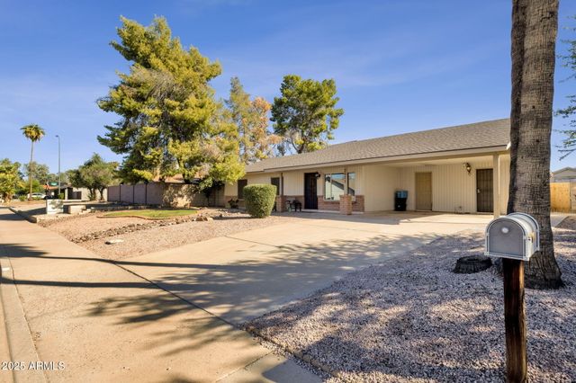 3011 S EXTENSION Road, Mesa, AZ 85210
