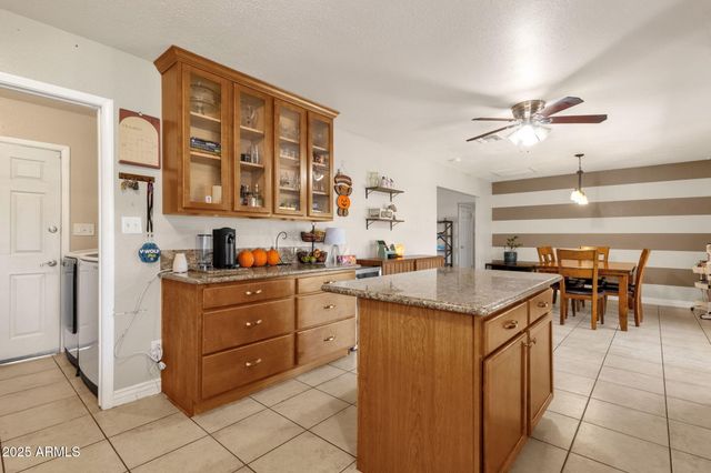 3011 S EXTENSION Road, Mesa, AZ 85210