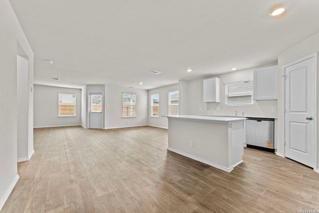 157 Western Gull, San Antonio, TX 78253