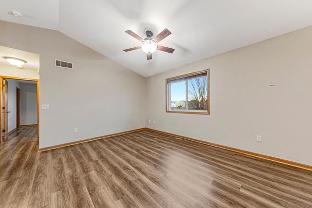 329 Crystal Circle, Mankato, MN 56001