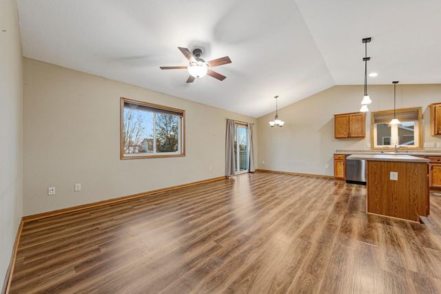 329 Crystal Circle, Mankato, MN 56001