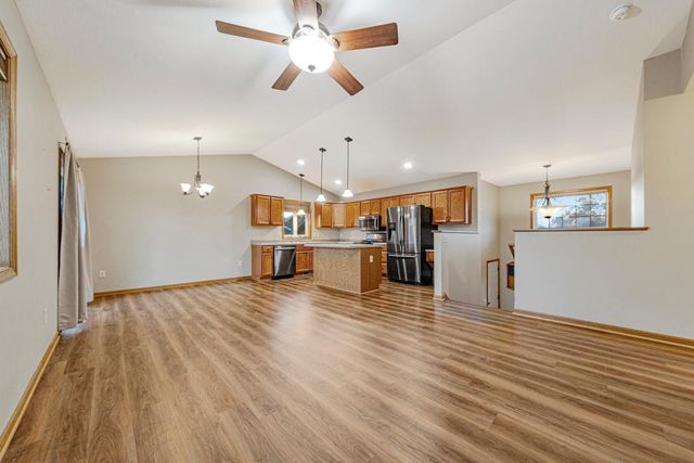 329 Crystal Circle, Mankato, MN 56001