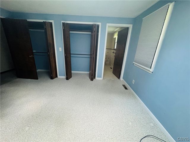 5336 Caughdenoy Road, Clay, NY 13041