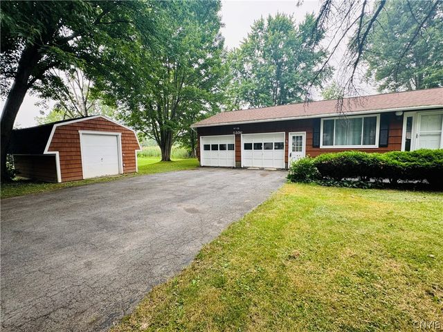 5336 Caughdenoy Road, Clay, NY 13041