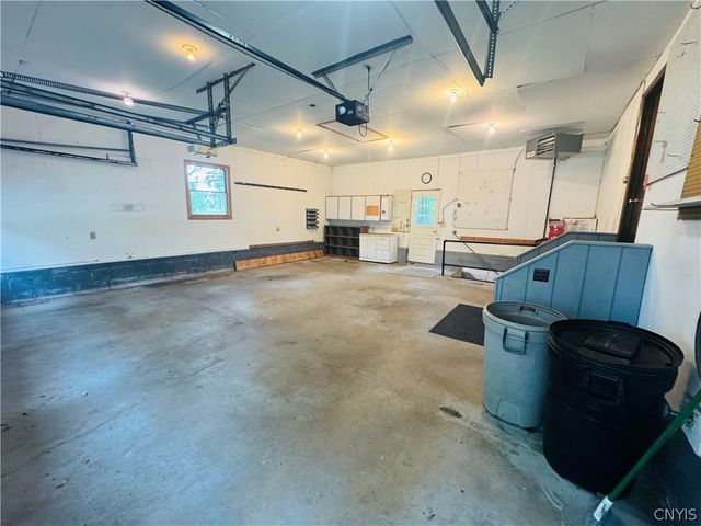 5336 Caughdenoy Road, Clay, NY 13041