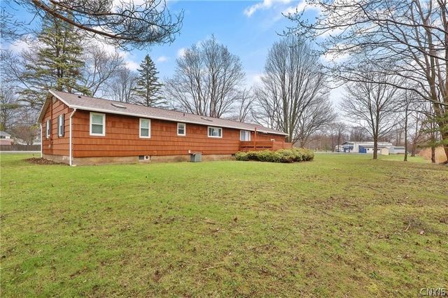 5336 Caughdenoy Road, Clay, NY 13041