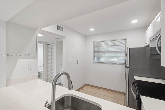 10875 SW 112th Avenue 114, Miami, FL 33176