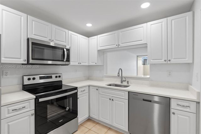 10875 SW 112th Avenue 114, Miami, FL 33176