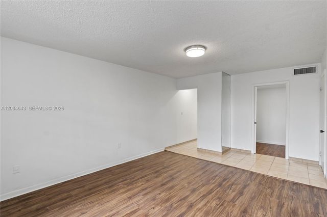 10875 SW 112th Avenue 114, Miami, FL 33176