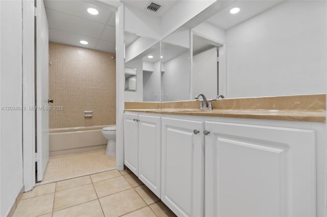 10875 SW 112th Avenue 114, Miami, FL 33176