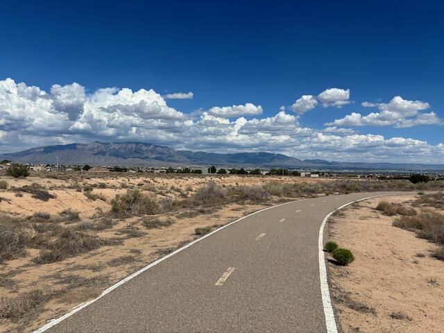 1355 Leif Place SE, Rio Rancho, NM 87124