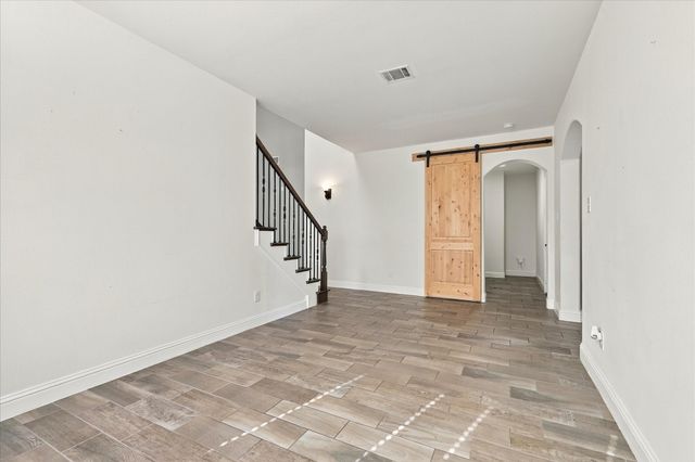 15529 Pioneer Bluff Trail, Fort Worth, TX 76262
