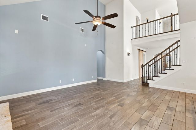 15529 Pioneer Bluff Trail, Fort Worth, TX 76262
