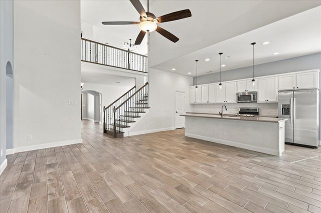 15529 Pioneer Bluff Trail, Fort Worth, TX 76262