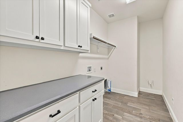 15529 Pioneer Bluff Trail, Fort Worth, TX 76262