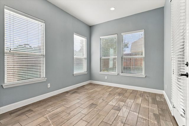 15529 Pioneer Bluff Trail, Fort Worth, TX 76262
