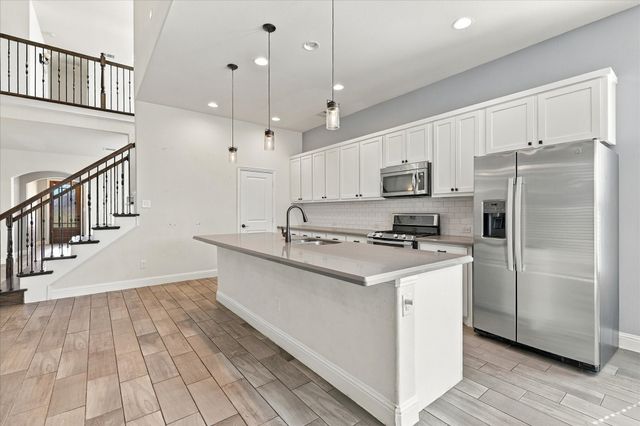 15529 Pioneer Bluff Trail, Fort Worth, TX 76262