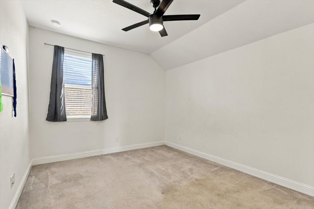 15529 Pioneer Bluff Trail, Fort Worth, TX 76262