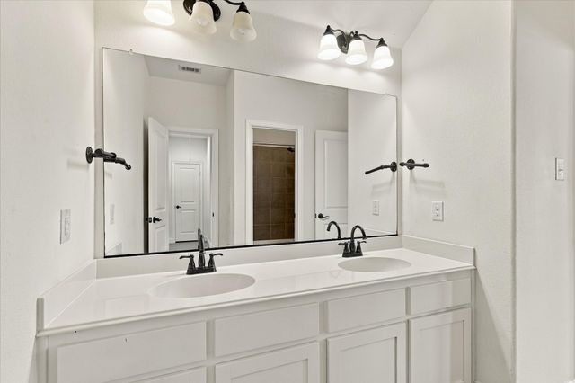 15529 Pioneer Bluff Trail, Fort Worth, TX 76262