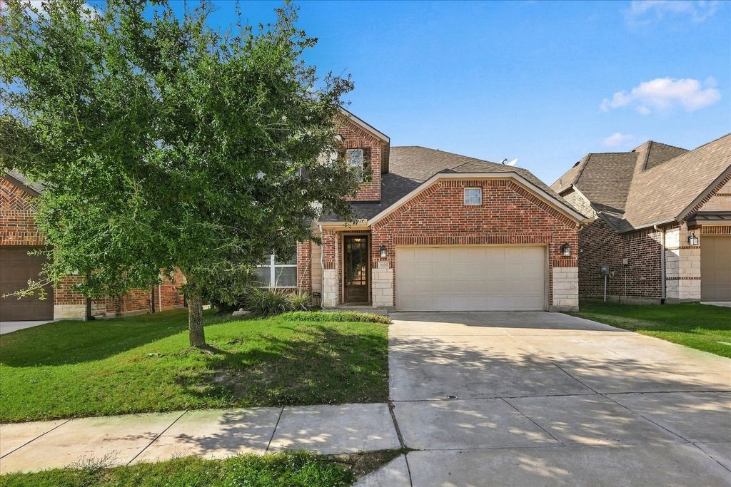 15529 Pioneer Bluff Trail, Fort Worth, TX 76262 — photo 5