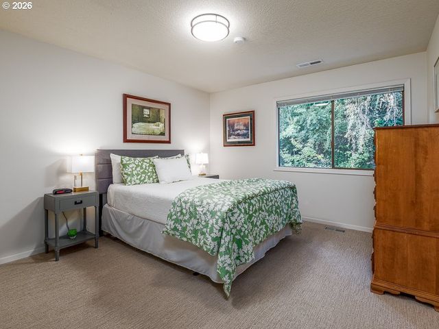 7785 Sw WESTGATE Way, Portland, OR 97225