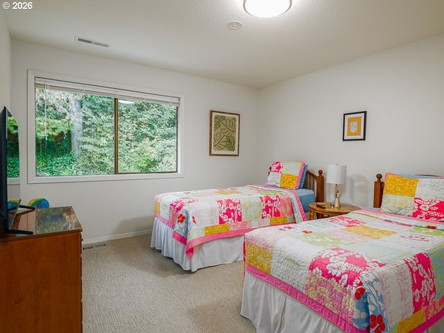 7785 Sw WESTGATE Way, Portland, OR 97225