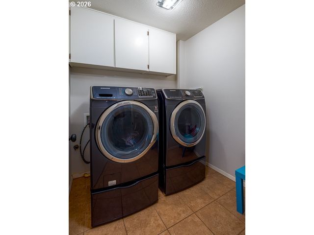7785 Sw WESTGATE Way, Portland, OR 97225