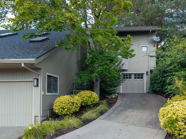 7785 Sw WESTGATE Way, Portland, OR 97225
