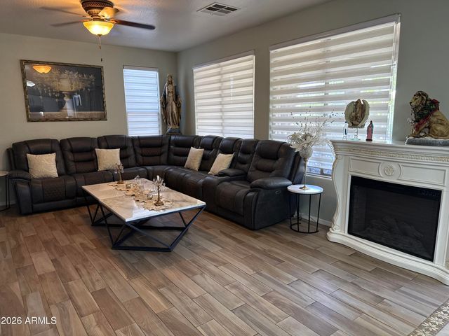 3928 W RANGE MULE Drive, Phoenix, AZ 85083