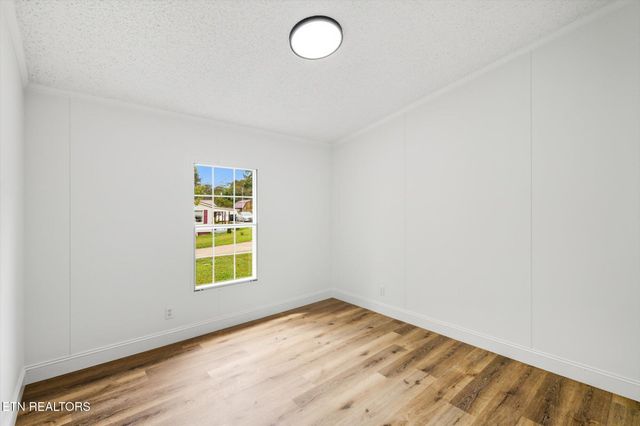 816 Ivory Rd, Athens, TN 37303