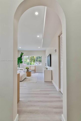 1852 SW 22nd Ter 2, Miami, FL 33145