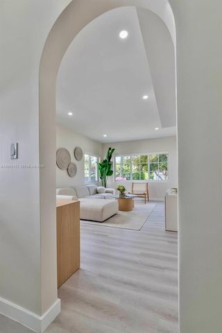 1852 SW 22nd Ter 2, Miami, FL 33145