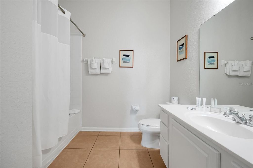 Image 24 of property listing at 5048 SHOREWAY LOOP 40304, Orlando, FL 32819