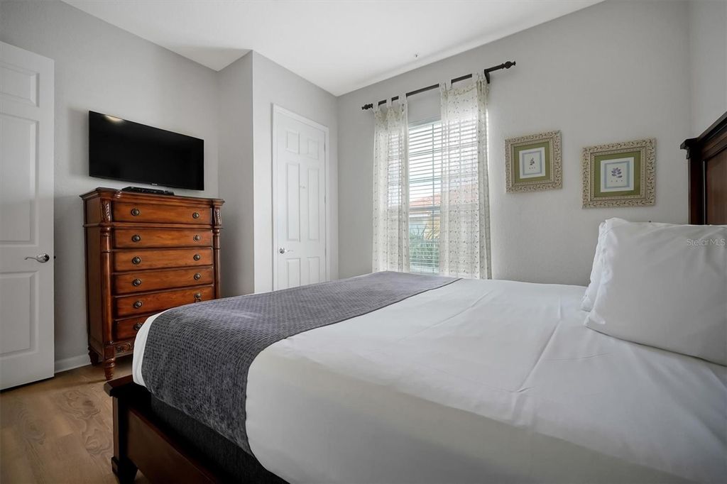 Image 26 of property listing at 5048 SHOREWAY LOOP 40304, Orlando, FL 32819