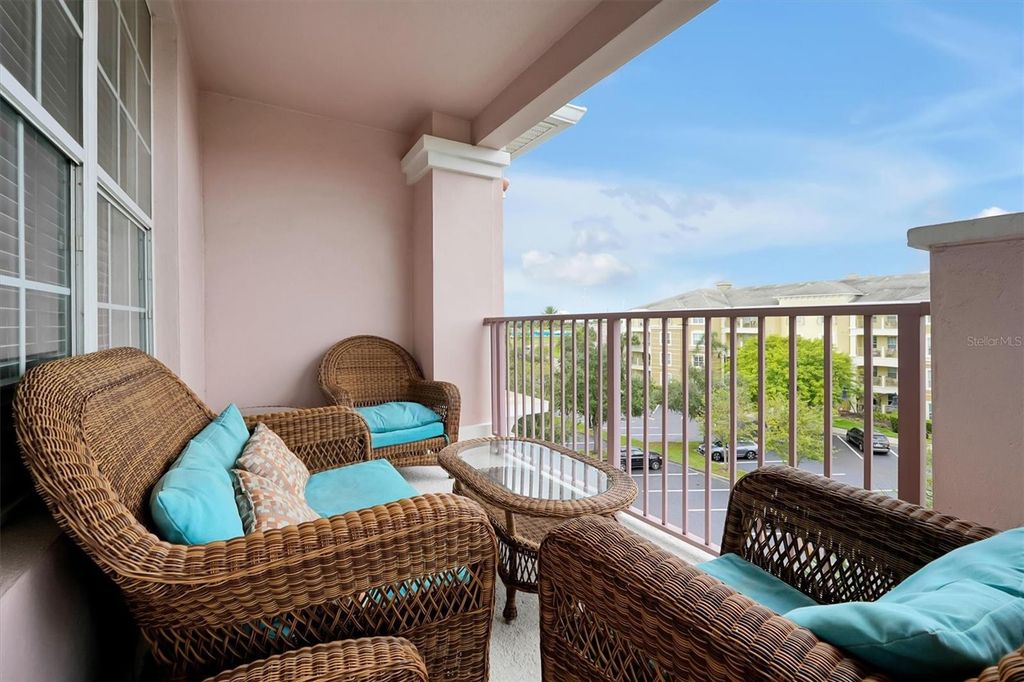 Image 6 of property listing at 5048 SHOREWAY LOOP 40304, Orlando, FL 32819