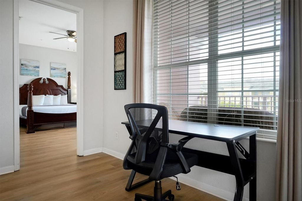 Image 10 of property listing at 5048 SHOREWAY LOOP 40304, Orlando, FL 32819