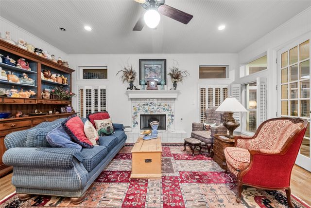 2101 Vista Ridge Court, Arlington, TX 76013